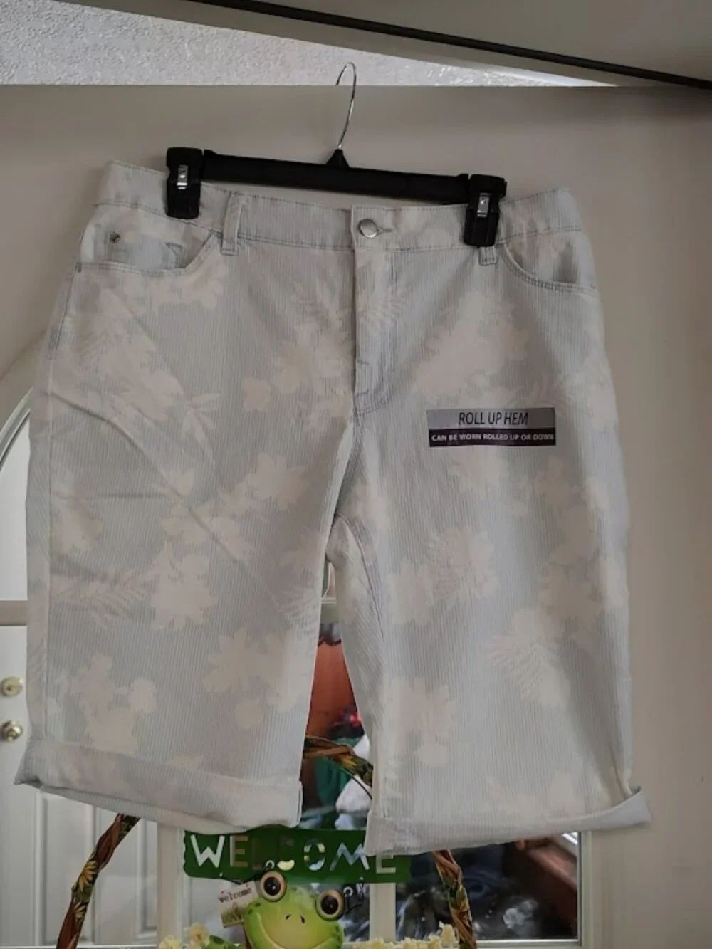 New Gloria Vanderbilt Blue Striped Tropical Print Roll Up Hem Shorts Women's 10